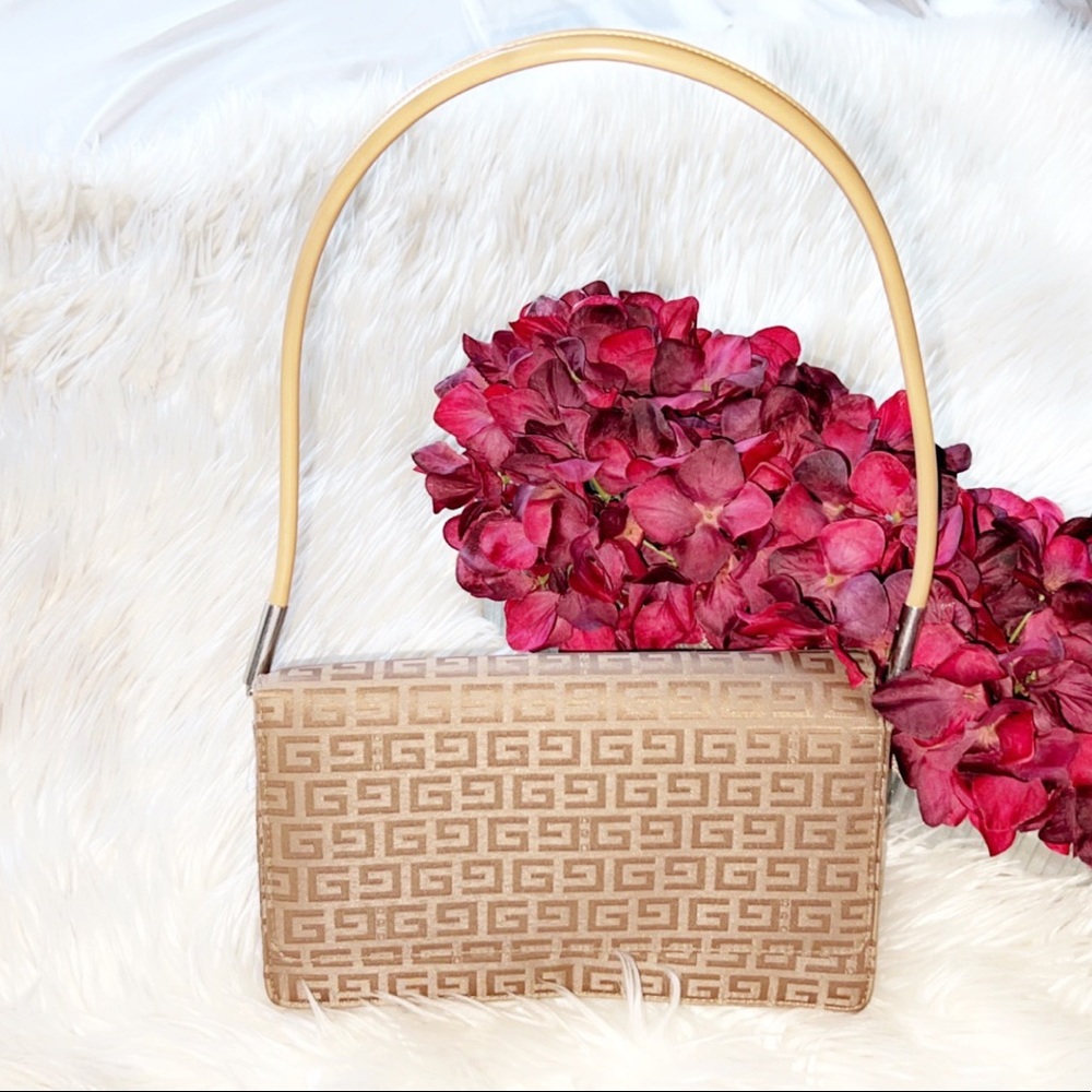 GG Women’s Shoulder Bag